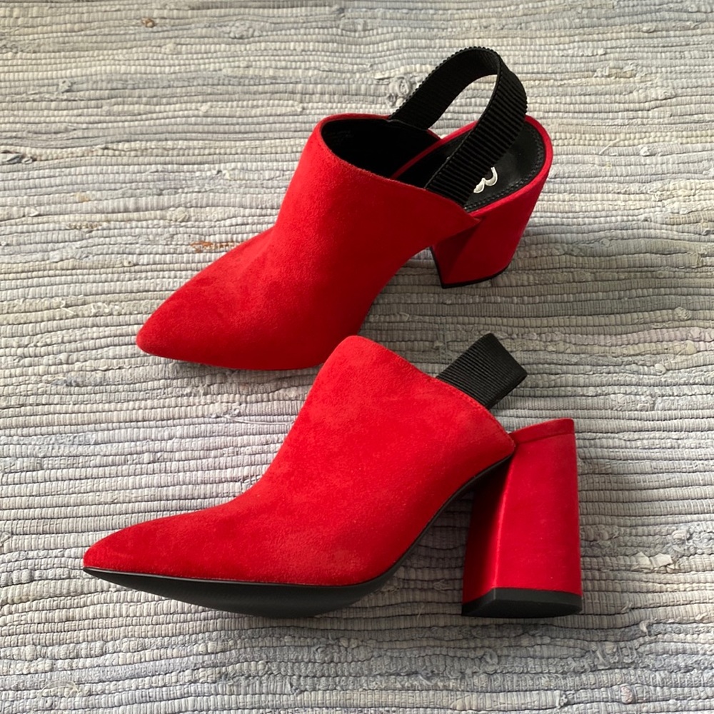 Gianni Bini bright red heels booties
